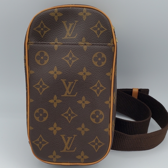 ๐ SOLD ๐ Louis Vuitton Pochette Gange - Picture 1 of 16